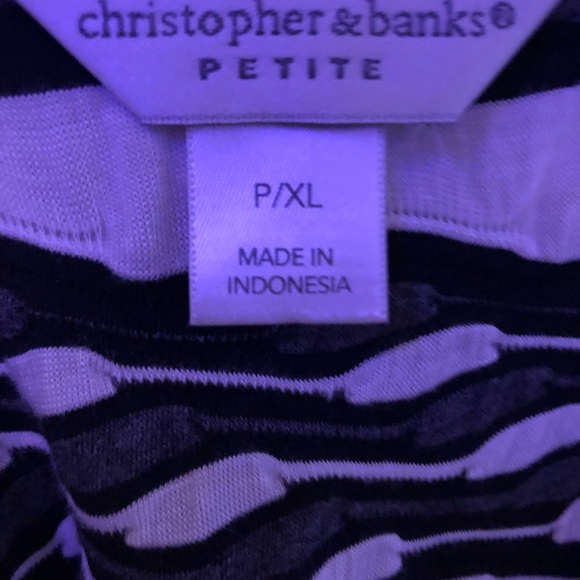 Striped Fabric Mid-Sleeve Cardigan - Picture 2 of 2